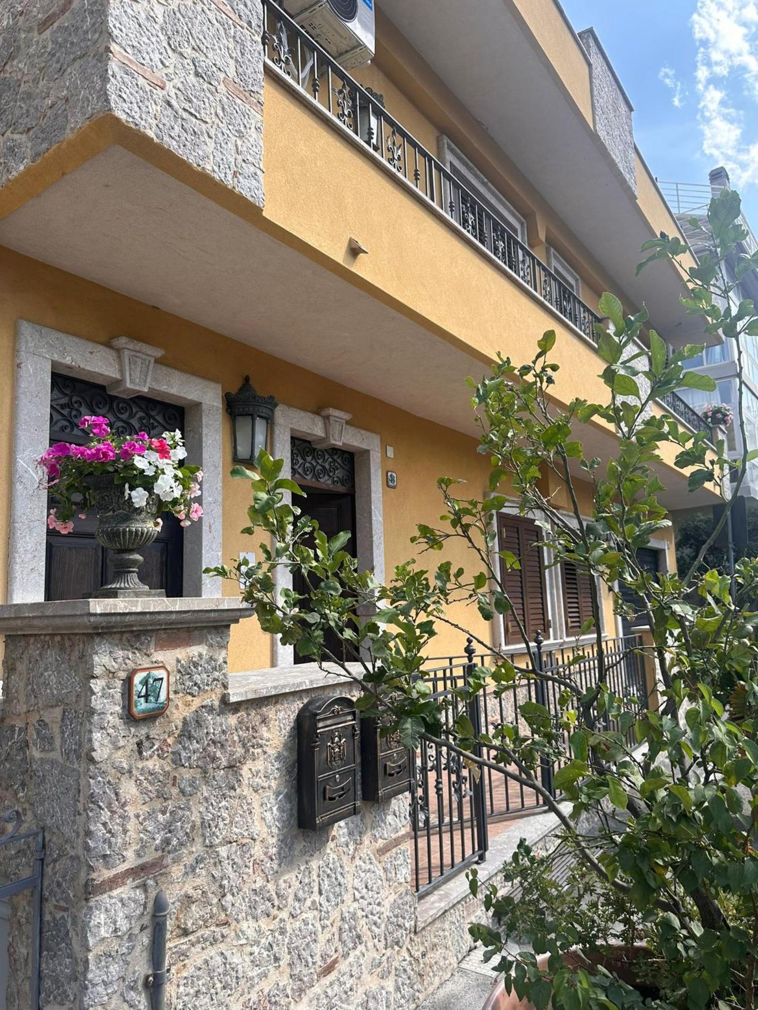 Gloden House Apartments Taormina Zewnętrze zdjęcie