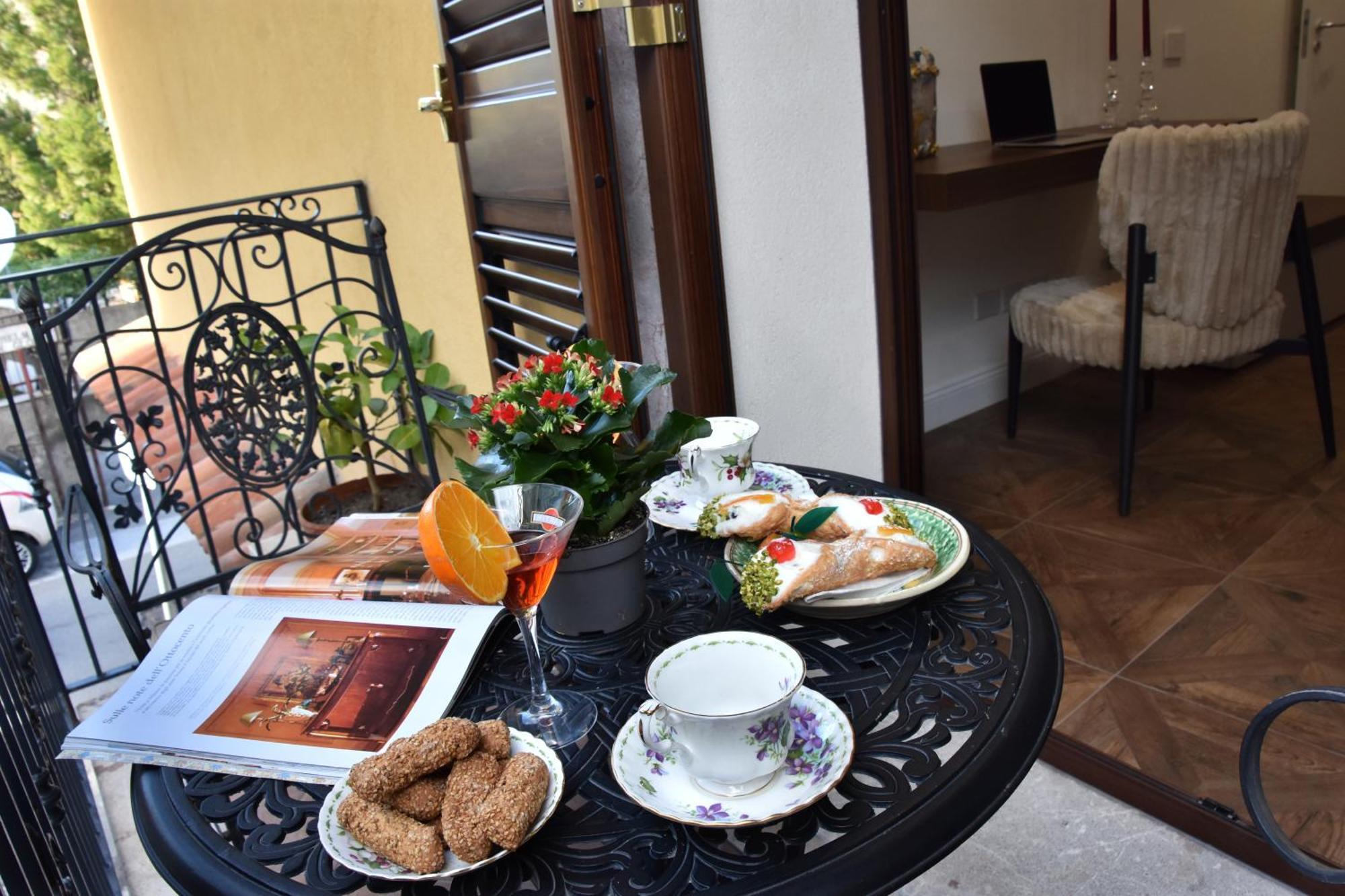 Gloden House Apartments Taormina Zewnętrze zdjęcie