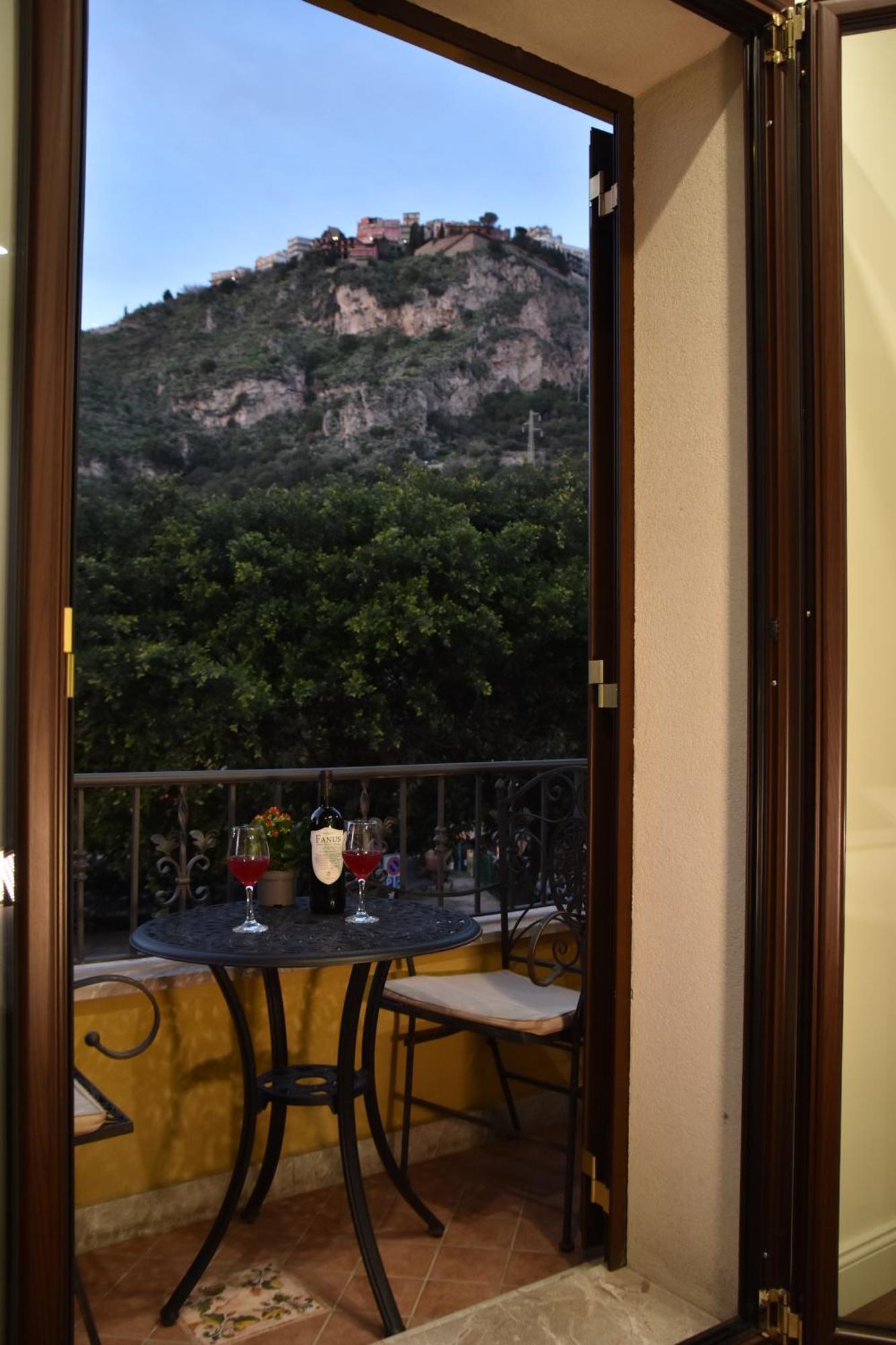 Gloden House Apartments Taormina Zewnętrze zdjęcie