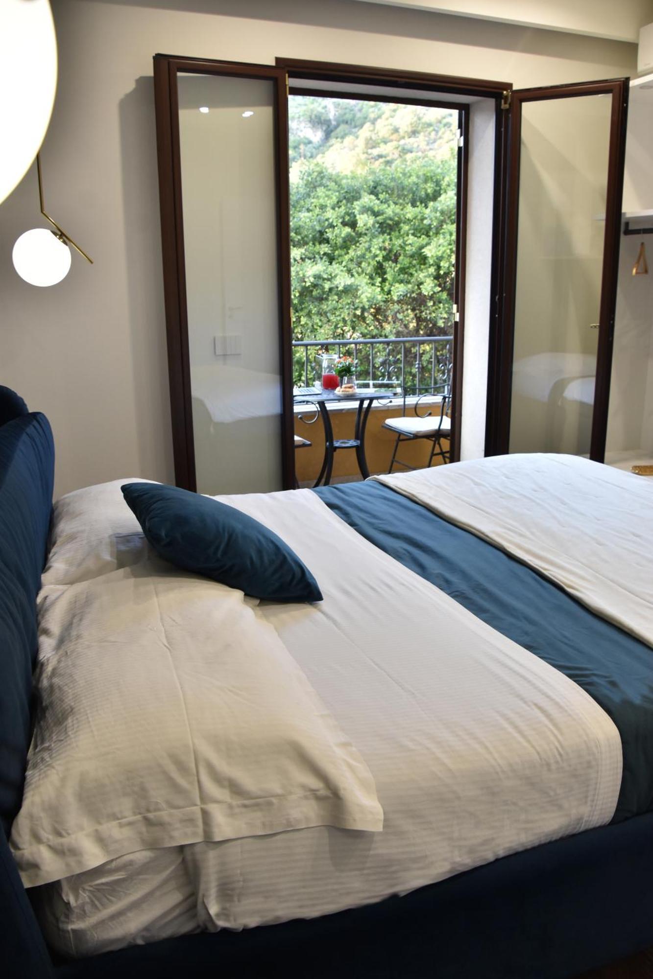 Gloden House Apartments Taormina Zewnętrze zdjęcie